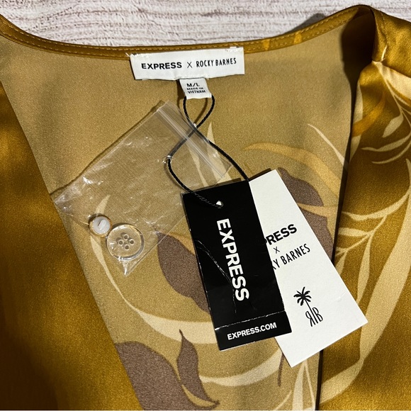 EXPRESS x Rocky Barnes Kimono Maxi Wrap Dress - Picture 6 of 16